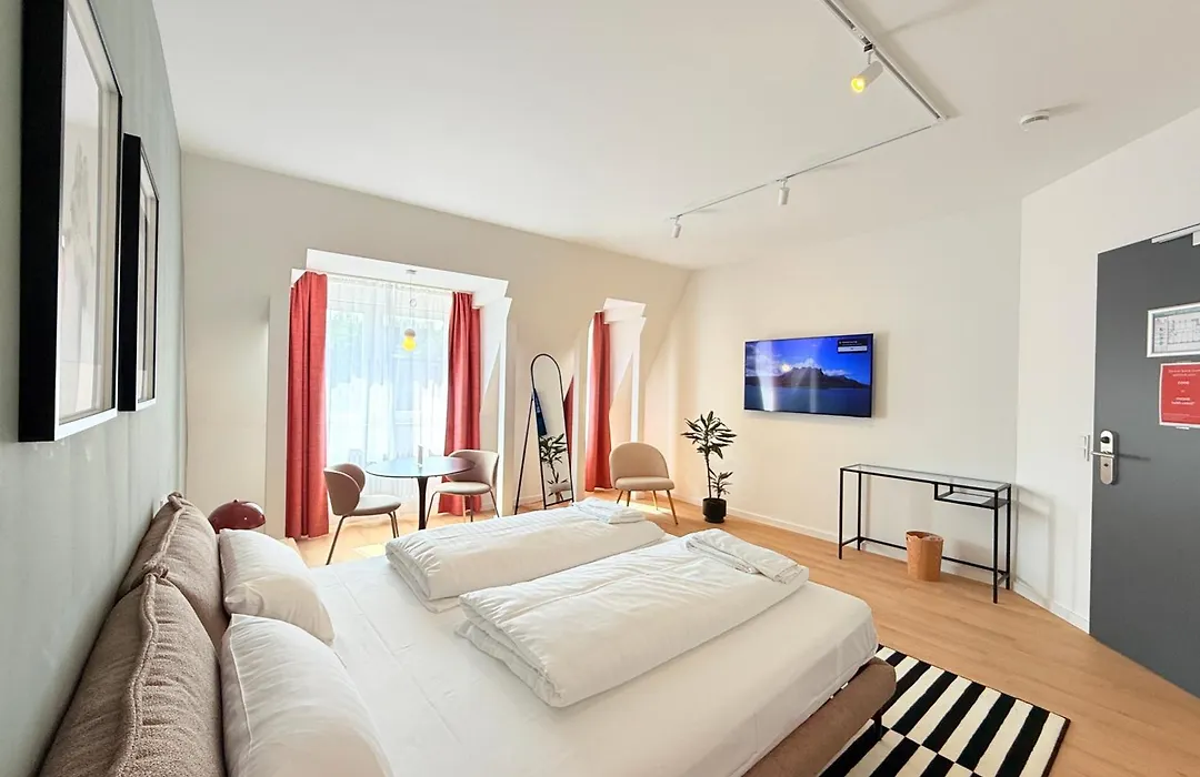 Smart Stayzz-1